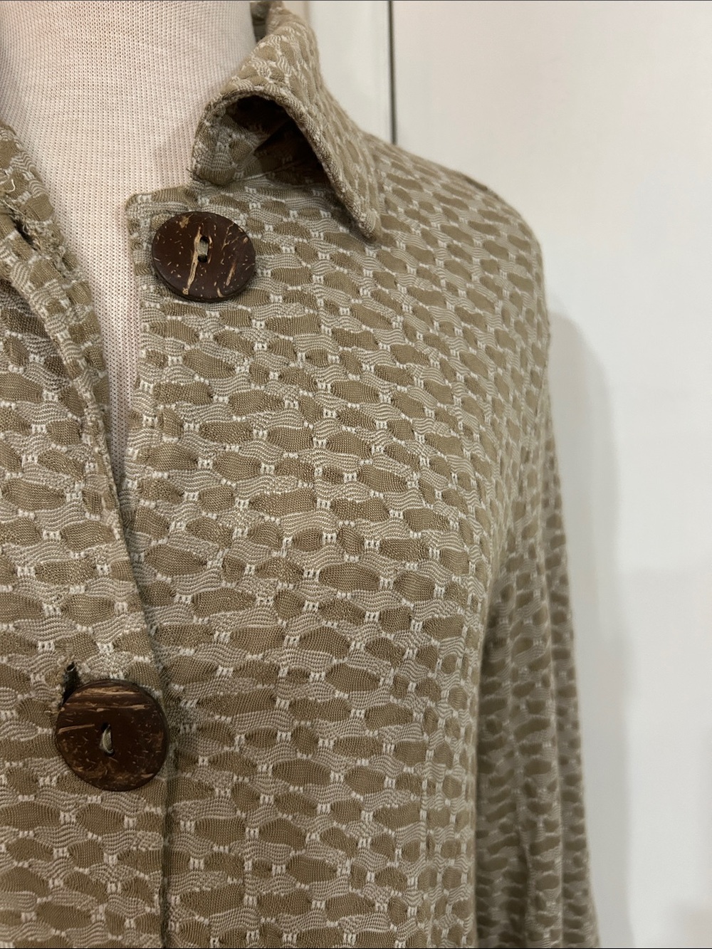 Neutral Beige Textured Button-Front Tunic with Pockets - Picture 2 of 2
